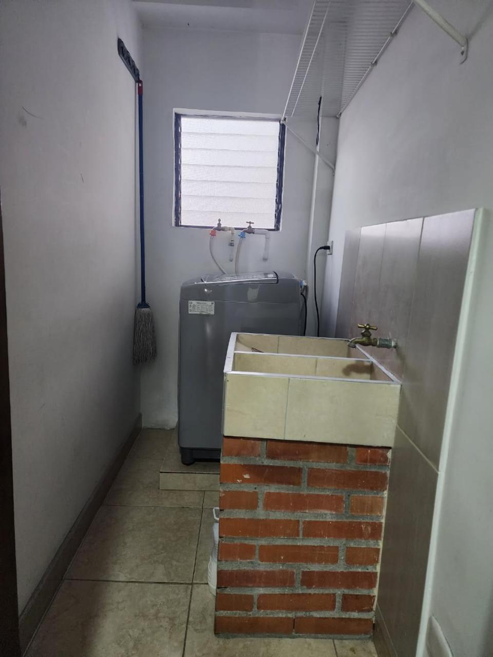 Fantastico apto completo en el centro de Pereira Villa Exterior foto